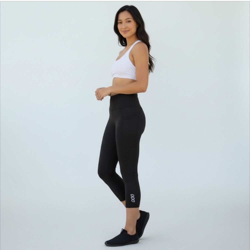 3/$25 Lorna Jane Women's Black Active Wear Crop Size XS